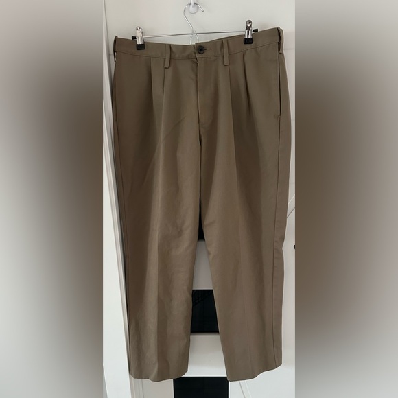 Men’s Lands' End Pants- Size: 37 Traditional Fit - Picture 1 of 7